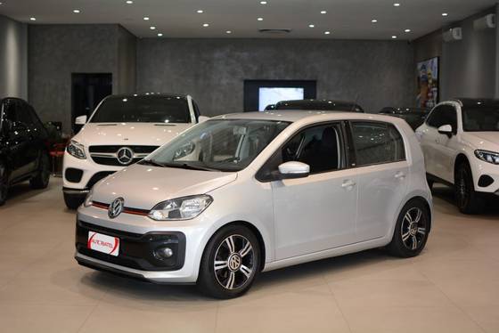 VOLKSWAGEN UP 1.0 TSI MOVE UP 12V FLEX 4P MANUAL VOLKSWAGEN UP 1.0 TSI MOVE UP 12V FLEX 4P MANUAL